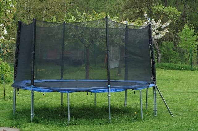 Cama elástica para el jardín